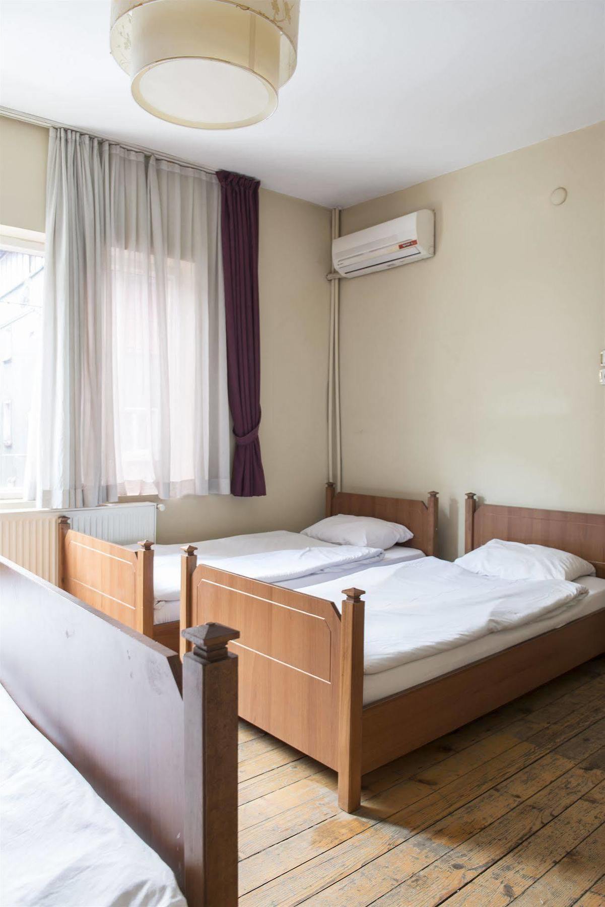 Cheers Midtown Hostel Istanbulská provincie Exteriér fotografie